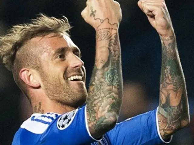 Silly Season 2012: Fener gör ett sista ryck, förhandlar med Meireles