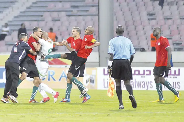 Libyen - Algeriet 0-1: Spelarbråk efter slutsignalen