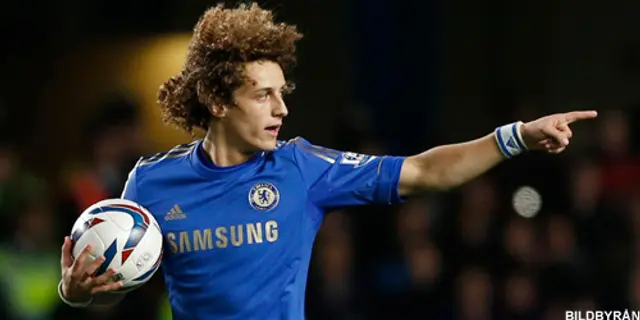 Benitez försvarar David Luiz misstag