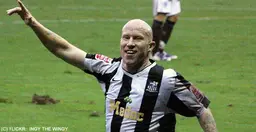 Lee Hughes