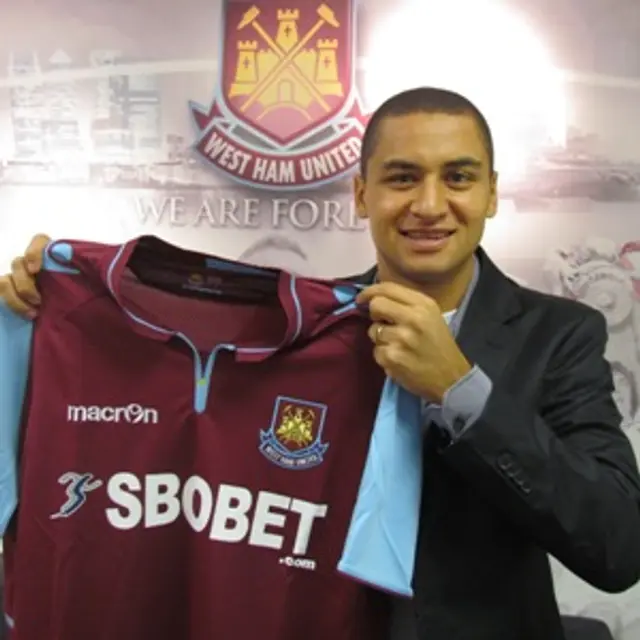 West Ham signar Paulista