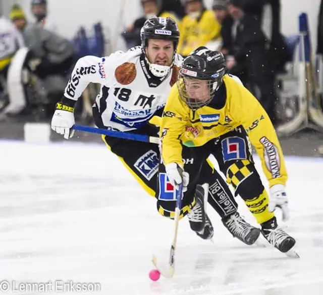 Den enes död, den andres bröd - Tomas Knutson sköt Gulsvart ett steg närmare kval... och Köping till Division 1