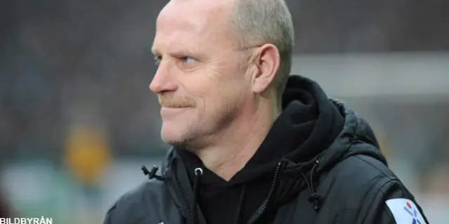 Krisande Werder sparkar tränaren - Thomas Schaaf ersätter