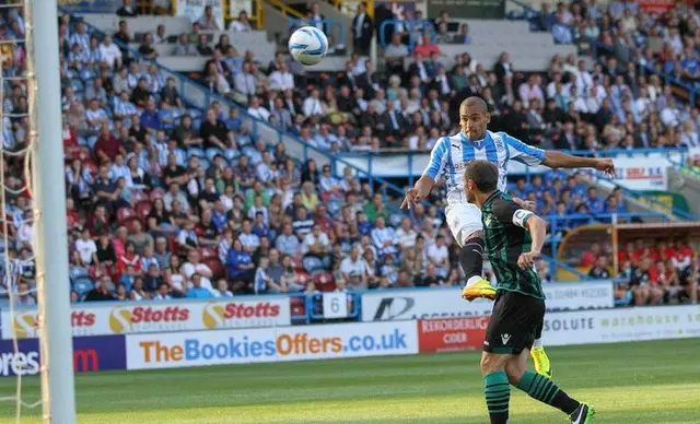 Huddersfield - Real Betis 2-4: Englandsturnén inleds med seger!