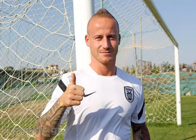 Officiellt: Miroslav Stoch till PAOK.