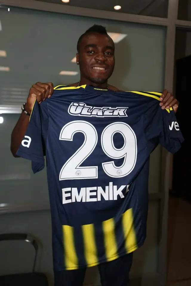 OFFICIELLT: Emmanuel Emenike klar för Fenerbahçe