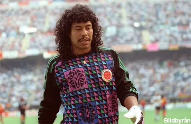 Legenden Rene &#34;el loco&#34; Higuita har l&auml;mnat fotbollen