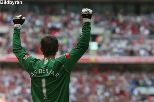 Van der Sar f&ouml;rl&auml;nger