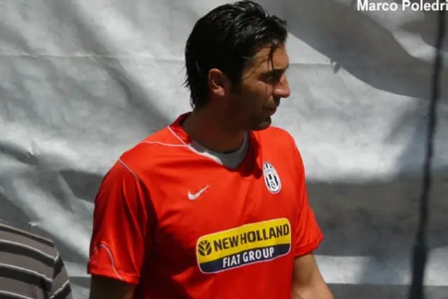 Buffon f&ouml;rl&auml;nger till 2013