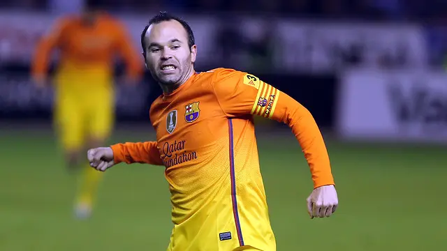 Officiellt: Iniesta förlänger