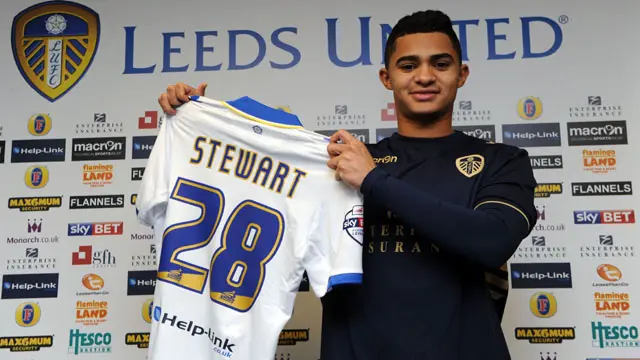 Cameron Stewart klar för Leeds!