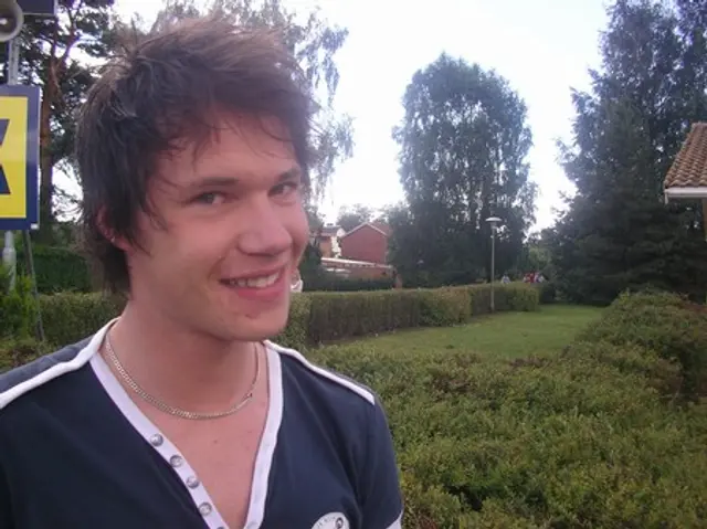 Carlo Vercelli l&auml;mnar Asmundtorp