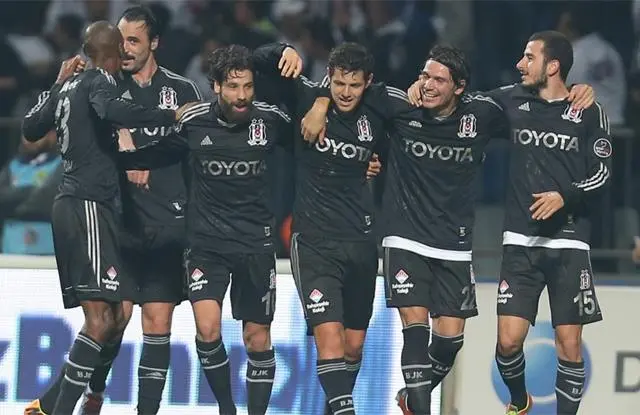 Besiktas tillbaka i guldstriden! - Kasimpasa 0-3 Besiktas JK