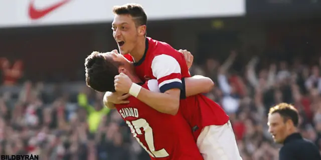 Özil och Giroud pratar kontrakt 