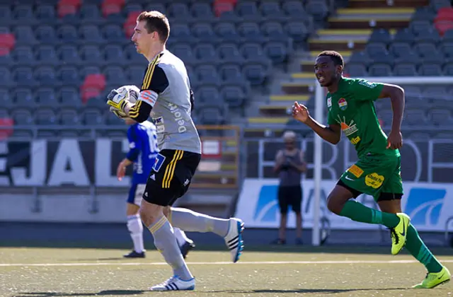 Umeå FC stal en poäng i premiären