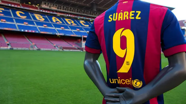 Luis Suárez får inte presenteras på Camp Nou