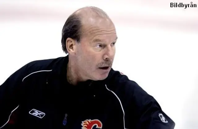 Mike Keenan sparkad av Calgary Flames