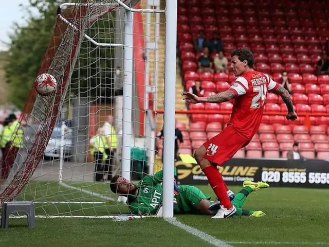 Orient 1 - 2 Chesterfield