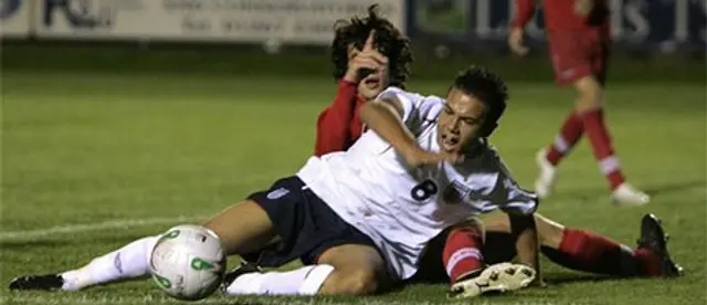 Nathan Delfouneso och Harry Forrester i U-17 Landslaget