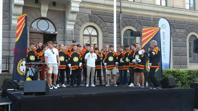 Brynäsbloggen: En lyckad Brynäsdag på Rådhustorget! 