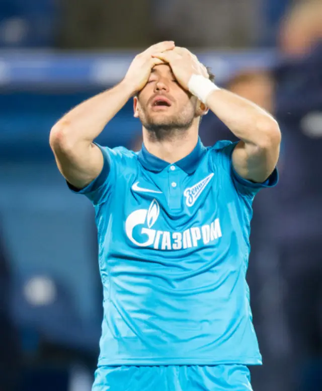 Zenit 2 - 3 Arsenal Tula. Zenit utslaget efter sen kollaps