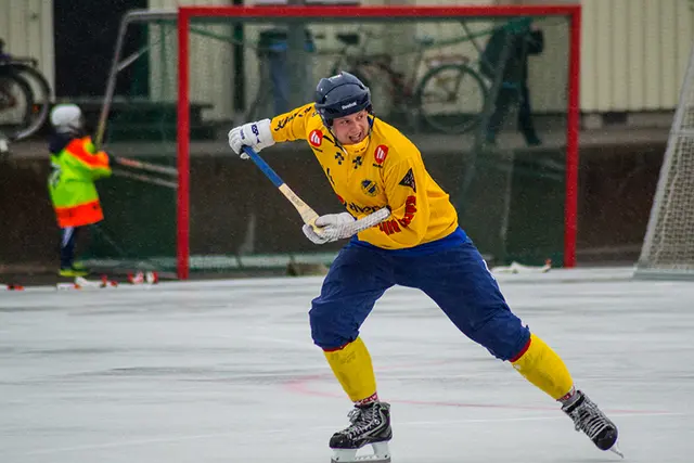 Komfortabel seger i regnet på Backavallen