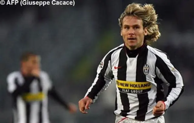 Officiellt: Nedved f&ouml;rl&auml;nger karri&auml;ren