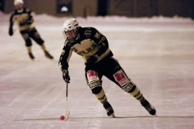 Allsvensk debutant i talangfabriken &Ouml;SK Bandy 