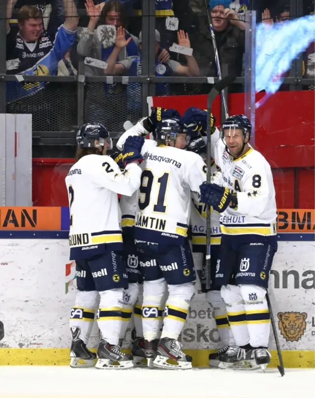 HV71 tog otrolig viktig seger i Saab Arena