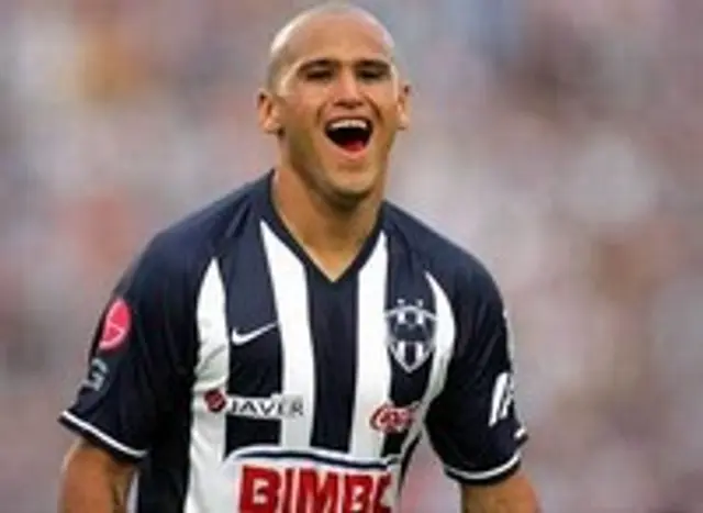 Humberto Suazo lämnar Monterrey