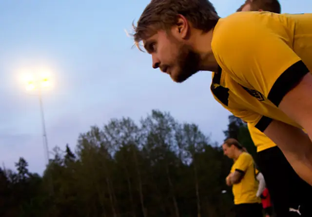 Sent mål snuvade Hoyzer på två poäng