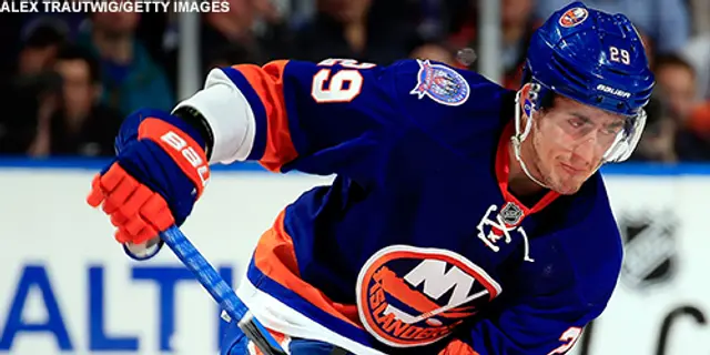 Brock Nelson stannar i NY Islanders