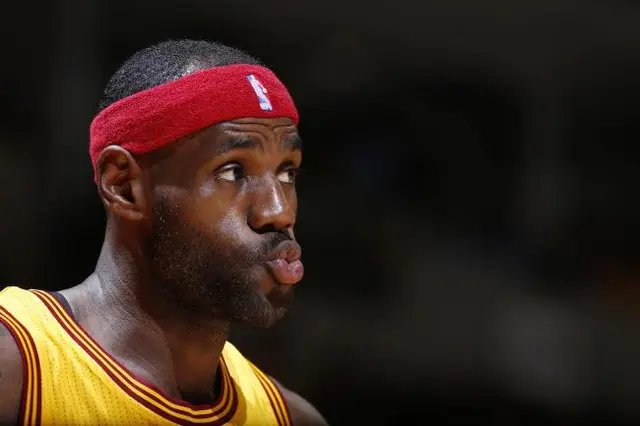 LeBron James ryggskadad – missar matcher