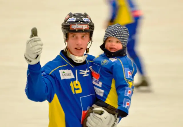 Viktor Lindqvist lämnar för spel i Elitserien