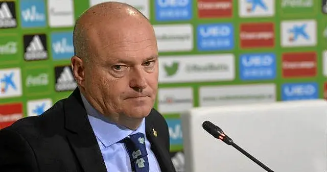 Pepe Mel blir inte avsatt