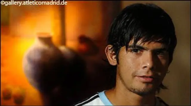 Banega ser fram emot derbyt