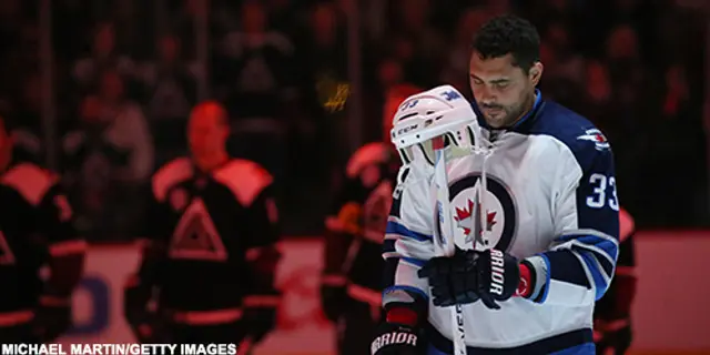 Dustin Byfuglien blir kvar i Winnipeg