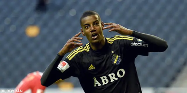 Alexander Isak skriver på proffskontrakt med AIK