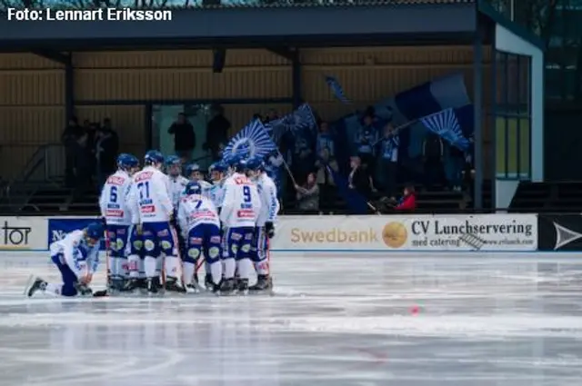 Skr&auml;ll av IFK p&aring; Jernvallen