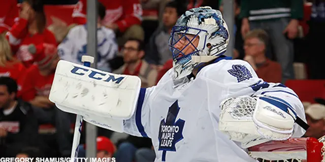 45. Jonathan Bernier