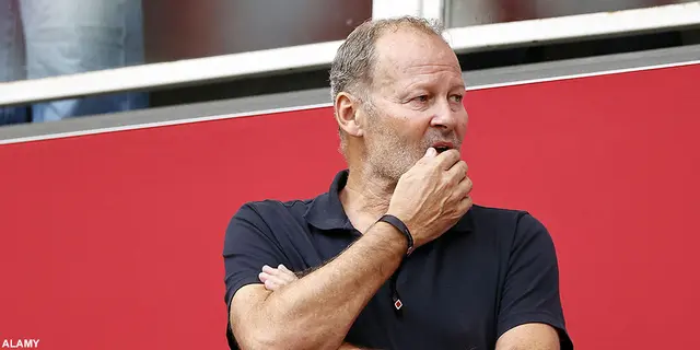 Schism i Ajax? Danny Blind lämnar styrelsen