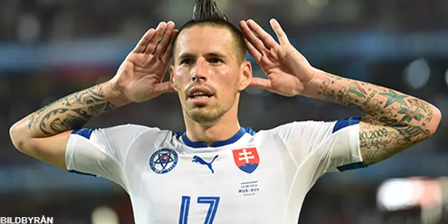 Tolfte spelaren bar Hamsik