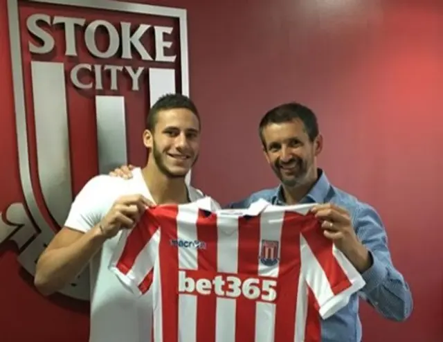 Ramadan Sobhi klar för Stoke