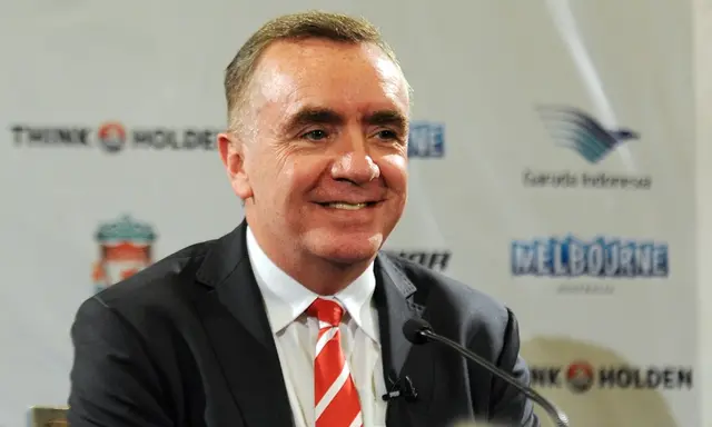 Ian Ayre säger upp sig efter åtta veckor *Uppdaterad*