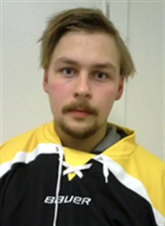 26. Jonathan Mettävainio