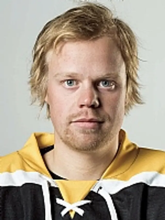 22. Markus Lund