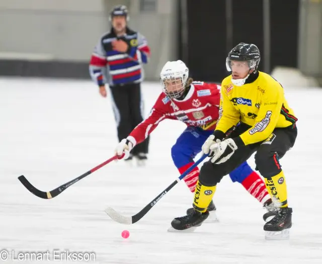 Storseger mot Köping - Med en debutant på isen