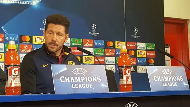 Simeone: "Giménez kommer starta mot PSV"