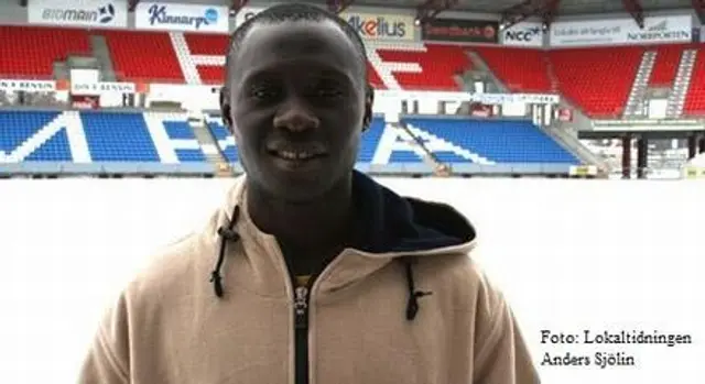 HIF:s nigerianske talang p&aring; b&auml;nken mot AIK!