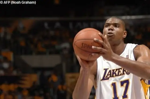 Lakers vann i Staples Center